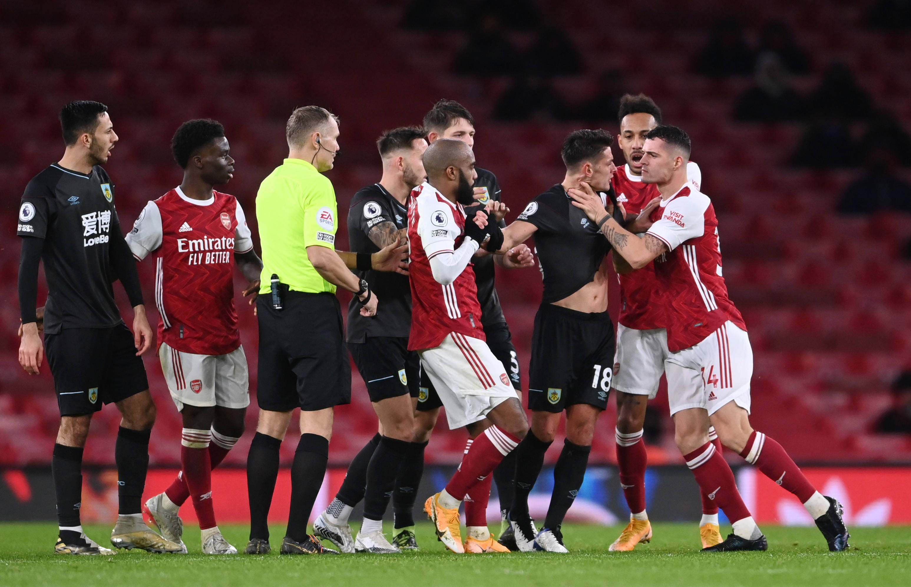 特别是在像 特别是在像